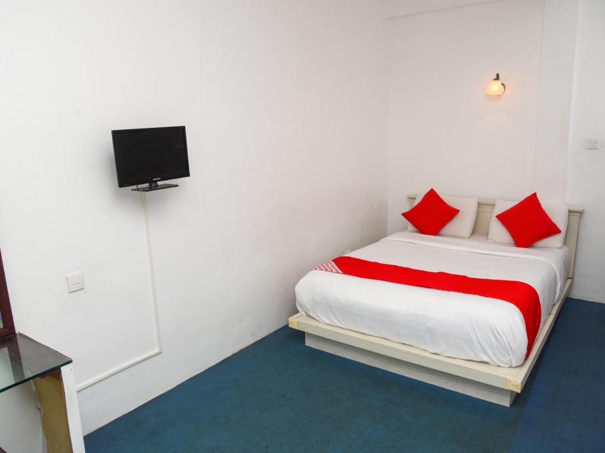 Grand View Hotel ヌワラ・エリヤ エクステリア 写真