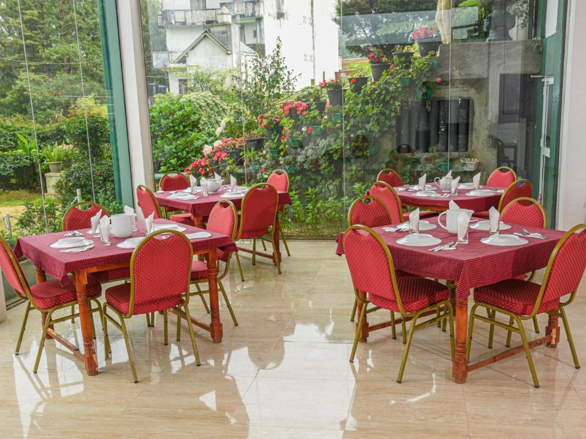 Grand View Hotel ヌワラ・エリヤ エクステリア 写真