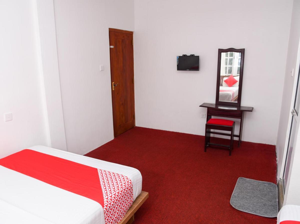 Grand View Hotel ヌワラ・エリヤ エクステリア 写真